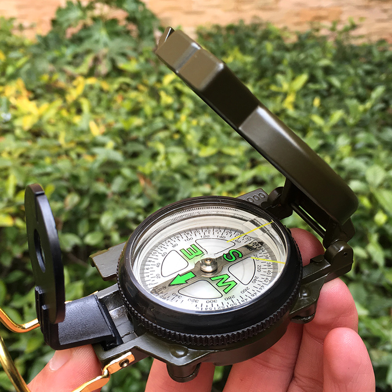 بوصلة عسكرية محمولة قابلة للطي - مراجعة Compass Lensatic وسعره